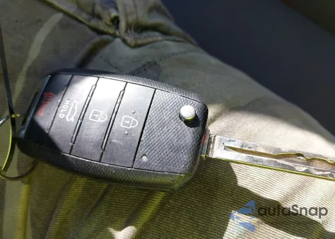 2015 Kia Optima Lx z USA, uszkodzony, nr VIN KNAGM4A71F5536440